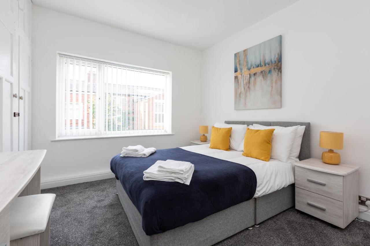 Connaught House - Wi-fi, Parking, Contractors * Preston (Lancashire)