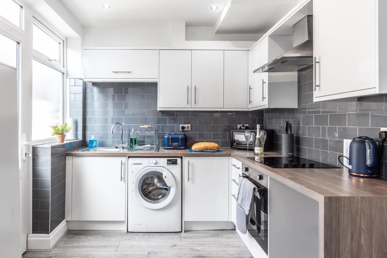 Connaught House - Wi-fi, Parking, Contractors
