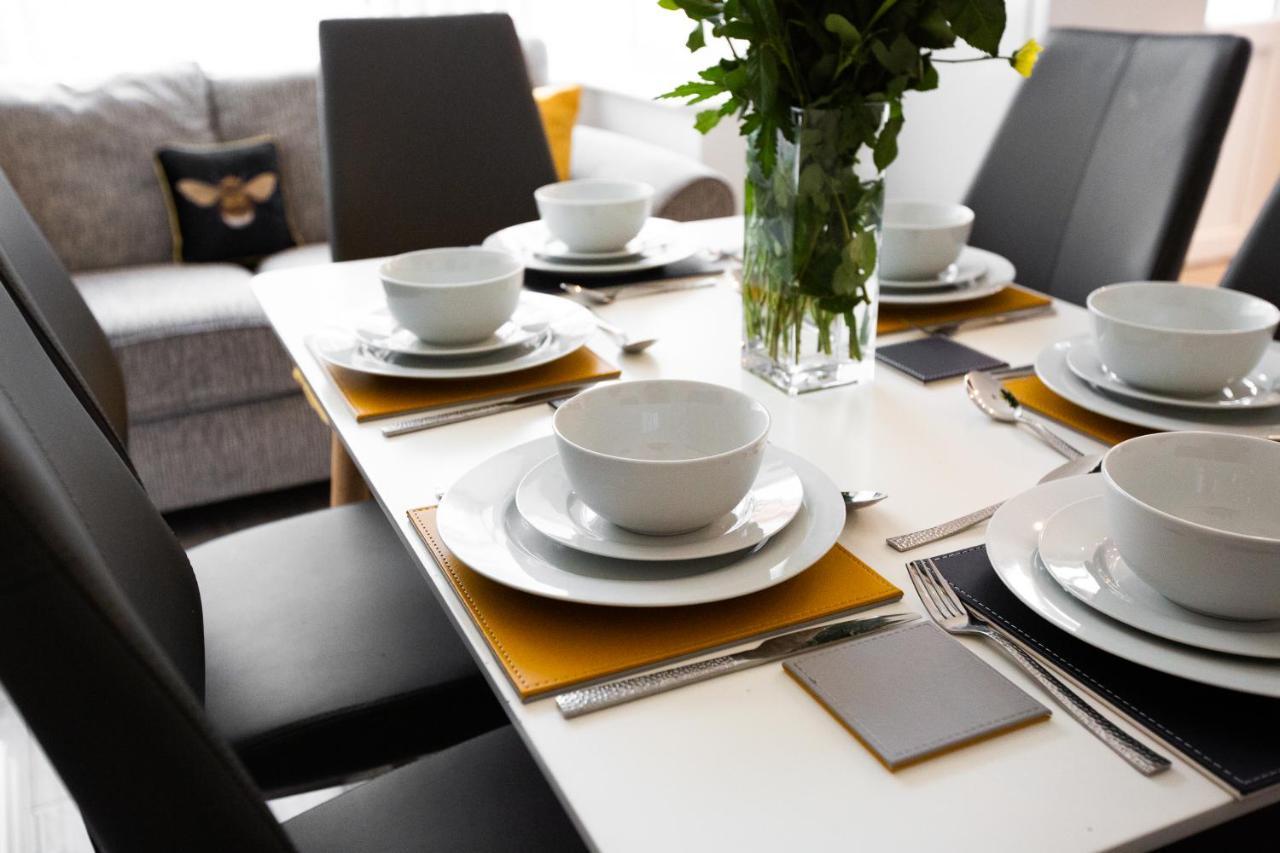 Connaught House - Wi-fi, Parking, Contractors Preston (Lancashire)